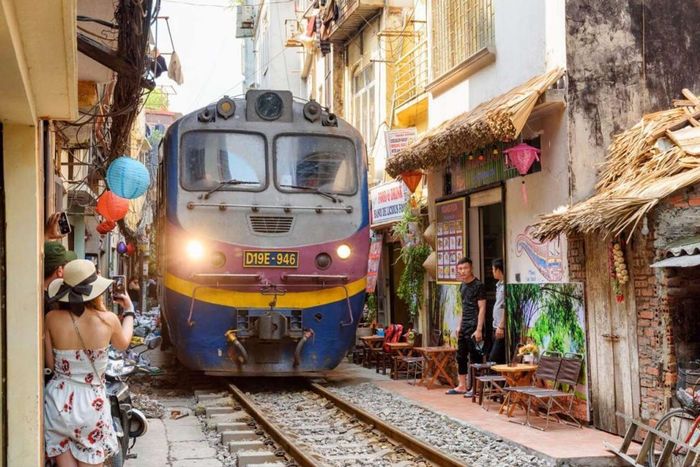 tàu hoả đến Sài Gòn