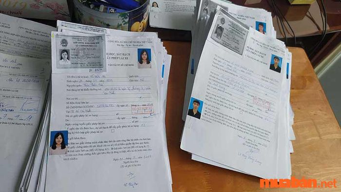 Hồ sơ đăng ký thi bằng lái A2 cần chuẩn bị những gì?