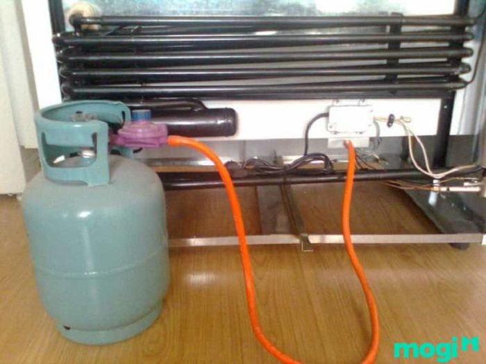 Nguyên nhân tủ lạnh không đông đá – hết gas