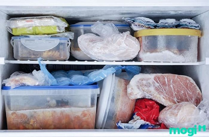 Nguyên nhân tủ lạnh không đông đá – ngăn đông chứa quá nhiều thực phẩm