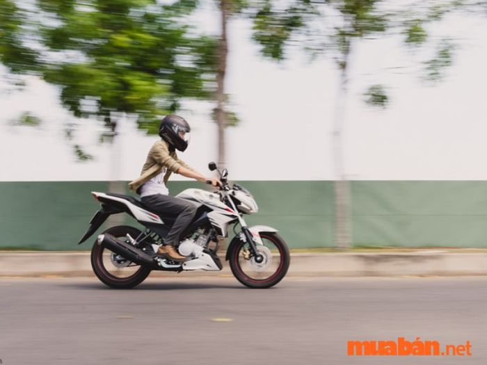Đánh giá chi tiết FZ150i