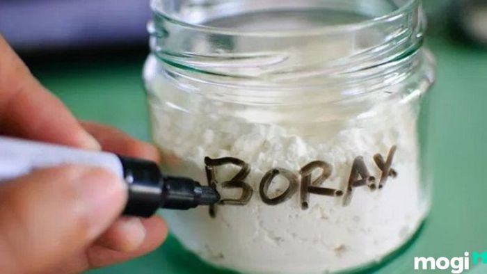 Tẩy Sơn Trên Quần Áo Bằng Hàn The, Amoniac