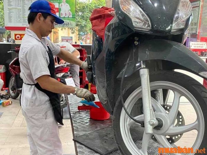 Kiểm tra rơ le đề xe máy