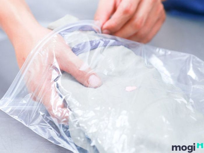 Cách tẩy keo dính chuột