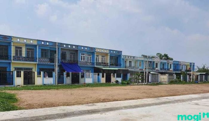 có nên mua nhà sổ chung