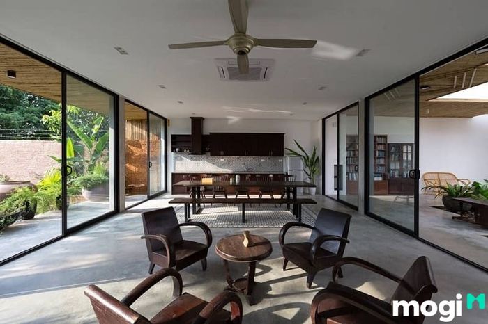 Nội thất đơn giản và tiện nghi sẽ làm cho ngôi nhà của bạn trở nên thoáng đãng và rộng rãi hơn