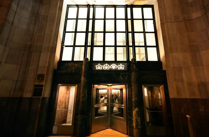 Eleven Madison Park, the renowned three-star Michelin restaurant, has temporarily closed its doors due to the coronavirus crisis.