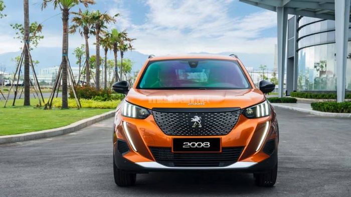 Thiết kế đầu xe thời trang, sang trọng
