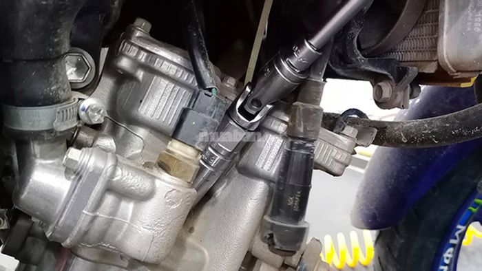 Cách khắc phục khi bugi xe Air Blade bị cháy và xe không lên điện
