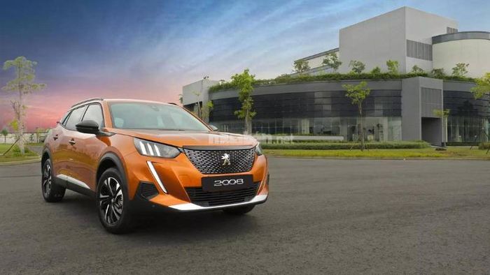 Mức giá xe Peugeot 2008 hiện tại là bao nhiêu?