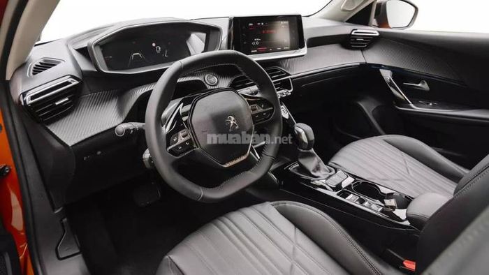 Buồng lái mang lại cảm giác như ngồi trong khoang lái máy bay