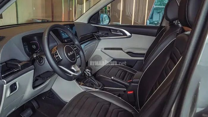 Hàng ghế trước có khả năng làm mát nhờ hệ thống thông gió