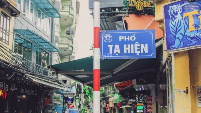 Khám phá lịch sử phố Tạ Hiện qua các thời kỳ