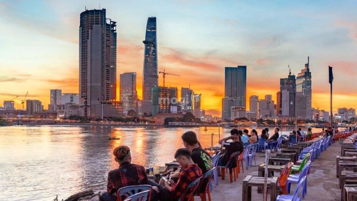 Chiêm ngưỡng hoàng hôn tuyệt đẹp tại nóc Hầm Thủ Thiêm