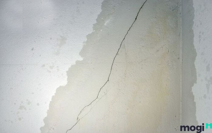 Nguyên nhân dẫn đến hiện tượng thấm ngược vào tường