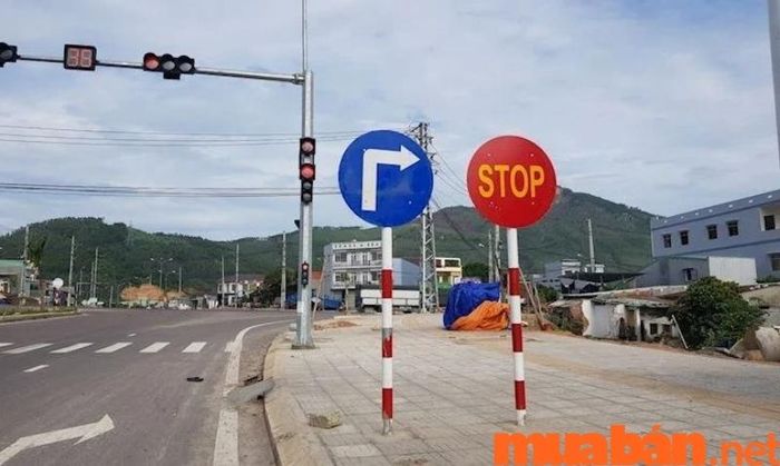 Biển báo giao thông đường bộ và các nhóm phân loại