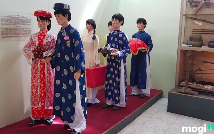 Văn hóa và phong tục đặc sắc của vùng đất Tây Đô