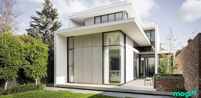 Nhà thường được xây dựng trên diện tích nhỏ, chủ yếu là nhà ống.