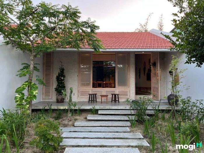 Nhà vườn mang phong cách đơn giản