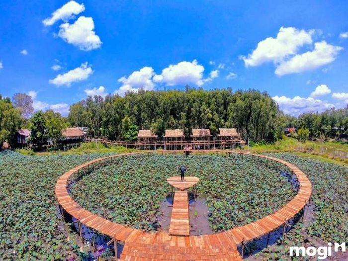 Cầu tình yêu Trà Sư