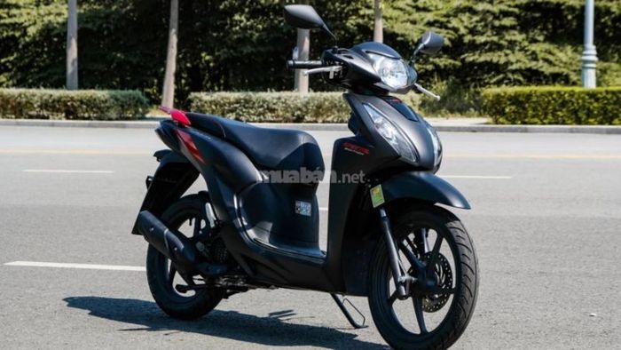 Giá xe Vision đen nhám là bao nhiêu?