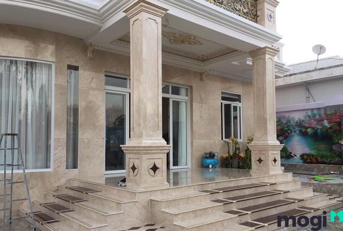 Chân cột vuông tăng cường khả năng chịu lực và sự ổn định cho công trình
