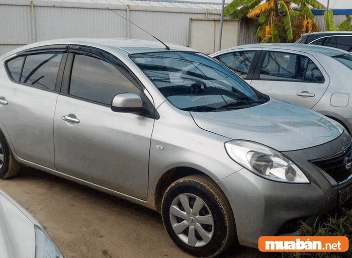 Đừng bỏ qua việc kiểm tra kỹ ngoại thất của xe Nissan Sunny cũ