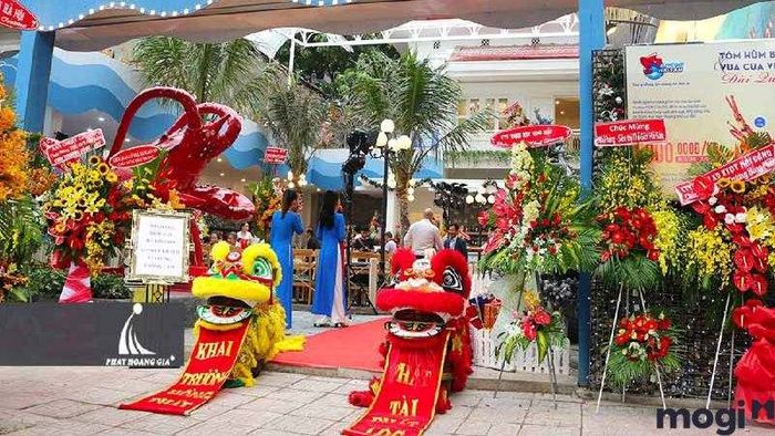 Tuổi Hợi khai trương ngày nào tốt? Cần lưu ý tránh những lời không may mắn trong ngày quan trọng này