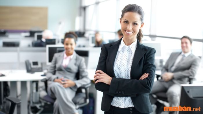 Nghề nghiệp là phương tiện mà mỗi người cần để duy trì cuộc sống, thỏa mãn nhu cầu vật chất lẫn tinh thần, bao gồm cả đam mê và nhiệt huyết. Nó thúc đẩy sự phát triển của bạn thông qua sáng tạo, tư duy và kỹ năng. Đồng thời, nghề nghiệp tạo ra ý nghĩa cho cuộc sống của bạn và đóng góp giá trị cho gia đình và xã hội.