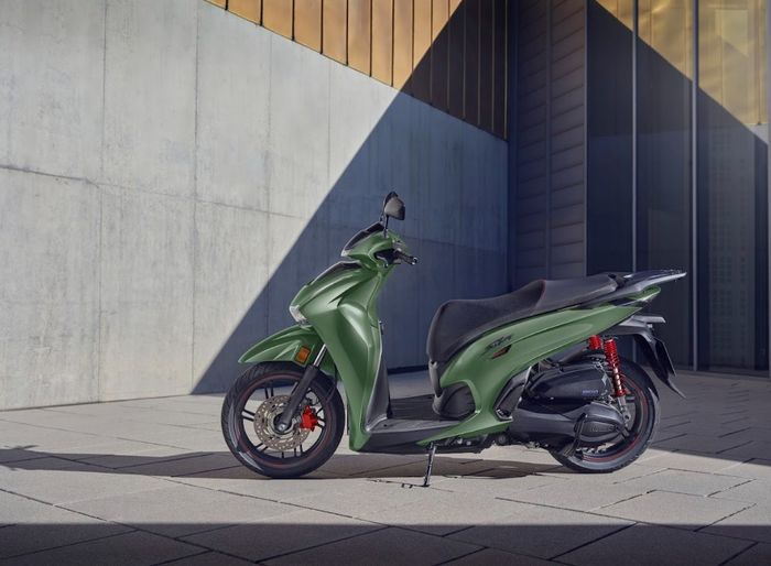 Honda SH350i 2025 3.jpg