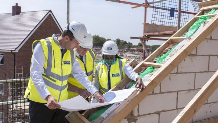 Việc đánh giá chất lượng công trình là một trong những kinh nghiệm quan trọng bạn cần áp dụng trong quá trình xây dựng nhà cửa.