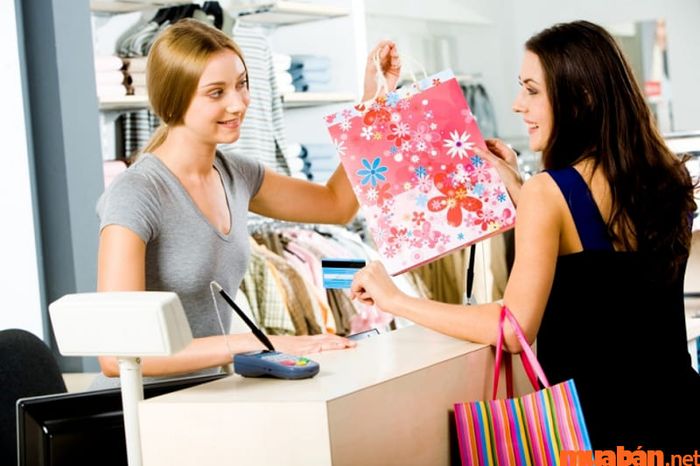 Mức thu nhập cơ bản của nhân viên bán hàng
