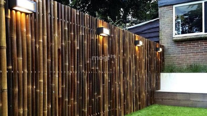 Trang trí quán cafe bằng hàng rào tre nứa mang lại không gian thoải mái, hòa hợp với thiên nhiên.