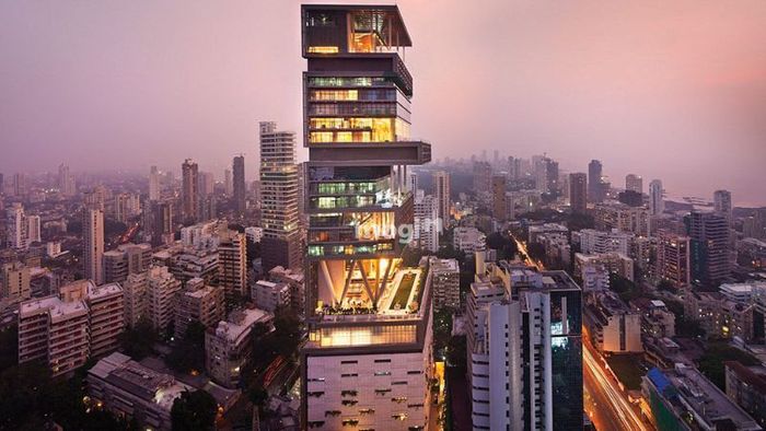 Tòa nhà Antilia tại Mumbai có giá trị ước tính khoảng 2 tỷ USD