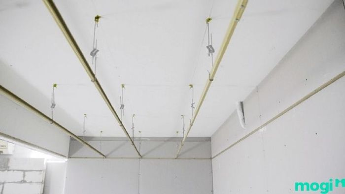Trần thạch cao cổ điển đẹp