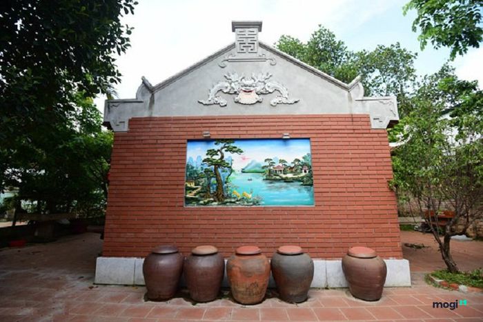 Danh hài Vượng Râu.
