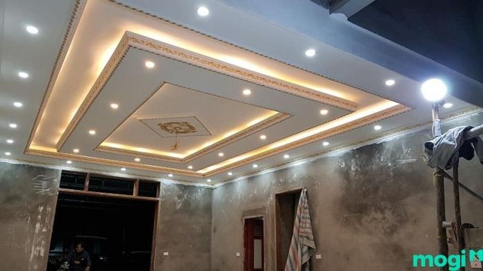 Trần thạch cao cổ điển đẹp
