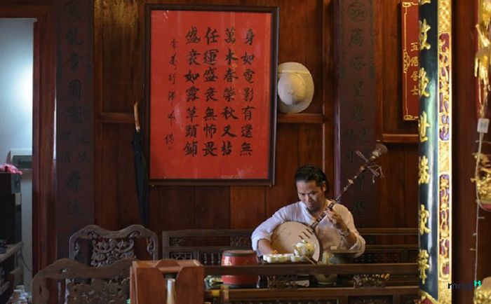 Thăm nhà của người nổi tiếng.