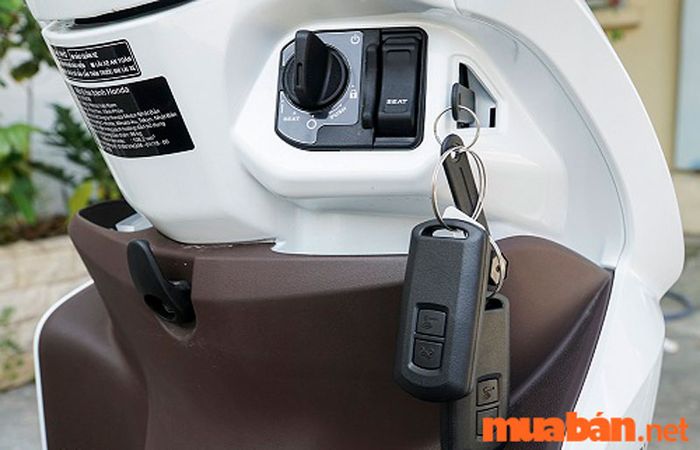 Hướng dẫn mở khóa xe Vision