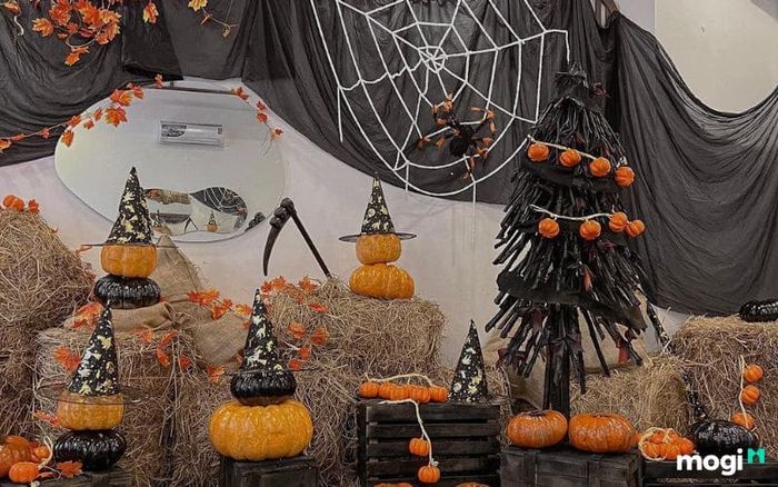 Trang trí lớp học cho Halloween