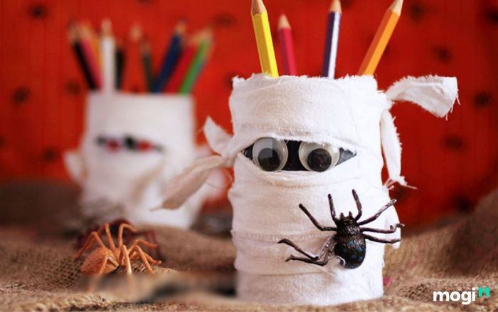 Trang trí lớp học nhân dịp Halloween