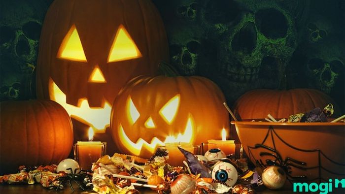 trang-tri-ban-tiec-halloween-28