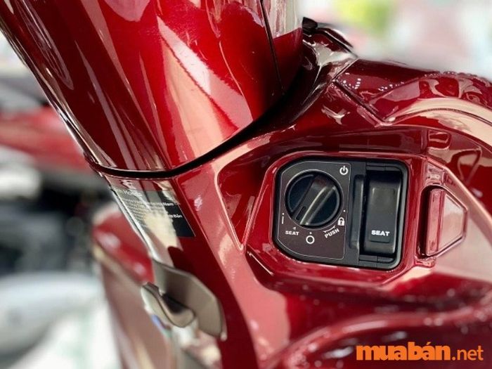 Hướng dẫn mở khóa xe Vision phiên bản sử dụng chìa khóa Smartkey