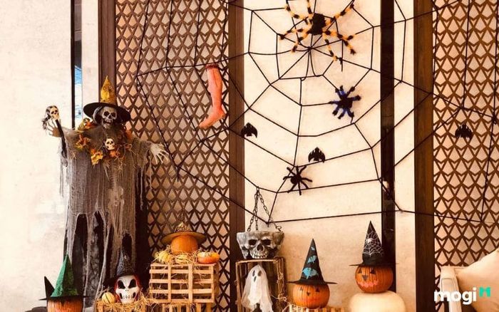 Trang trí lớp học cho Halloween