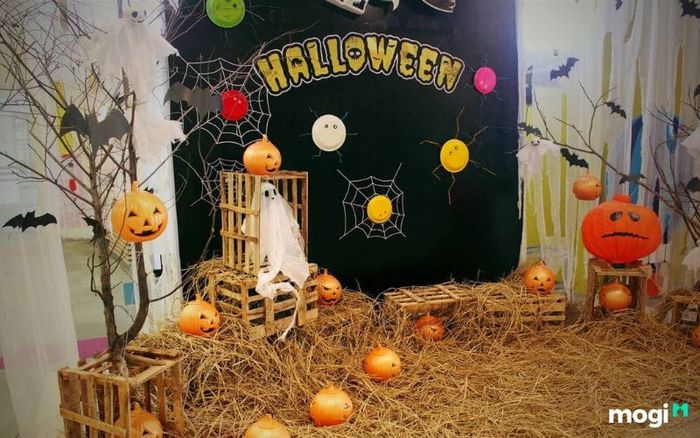 Trang trí Halloween cho lớp học