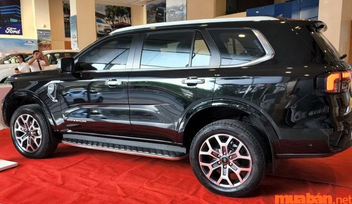 Đánh giá tổng quan về ngoại thất của xe Ford Everest 2023.