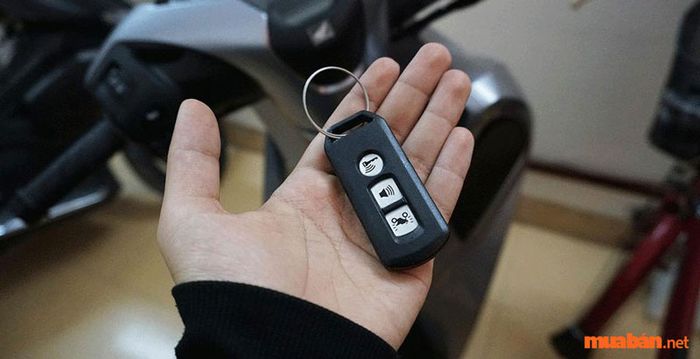 Hướng dẫn mở khóa xe Vision