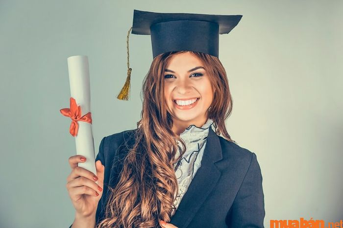 Vị trí trưởng phòng Marketing yêu cầu ứng viên có bằng cử nhân tối thiểu