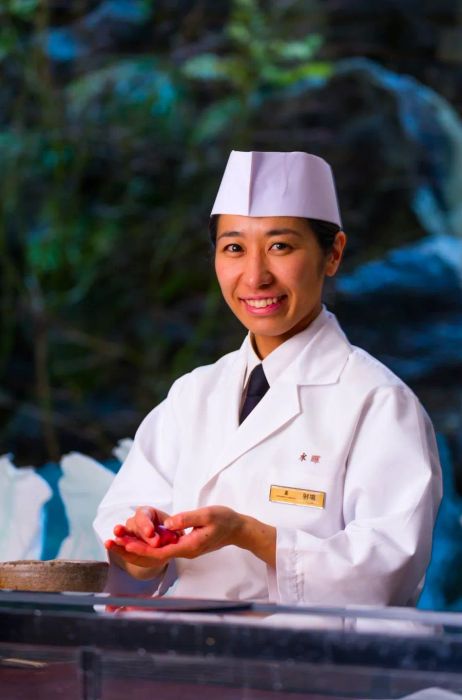 Iba makes it a point to visit the market at 7 a.m., where she picks up the freshest seafood from her trusted supplier.