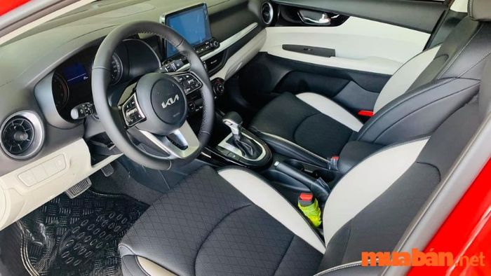 Đánh giá khoang lái của KIA K3